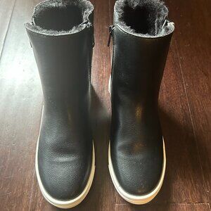 Cat and Jack Kid Boots